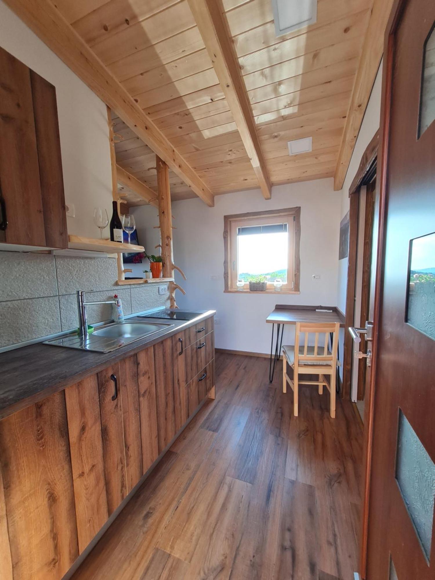 Apartamento Panorama Glamping Vipavska Dolina Dobravlje Exterior foto